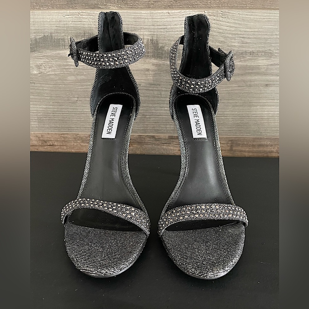 Sparkling Steve Madden Pumps